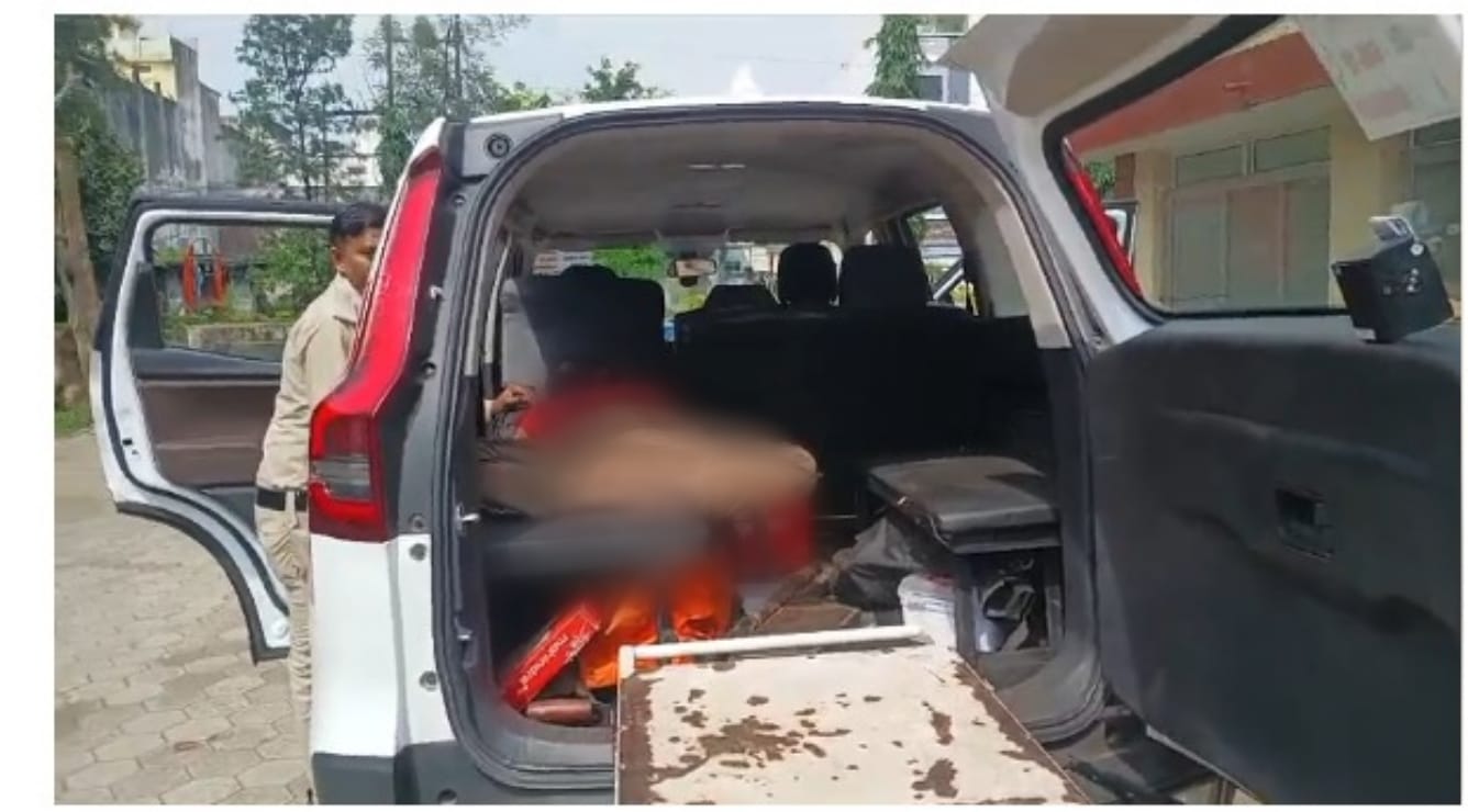 गुना जिले के थाना राघौगढ़ क्षेत्र में अचानक मवेशी आ जाने से मोटरसाइकिल अनियंत्रित होकर हुई दुर्घटनाग्रस्त, घायल हुए 01 व्यक्ति को डायल-112 जवानों पहुँचाया अस्पताल पहुँचाया।  