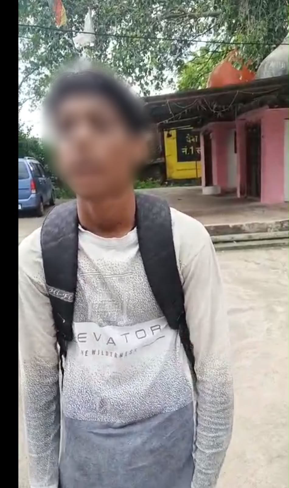 सागर के थाना छानबीला  क्षेत्र अंतर्गत घर का रास्ता भटका 14  वर्षीय बालक, डायल-112 जवानों ने परिजनों से मिलाया।